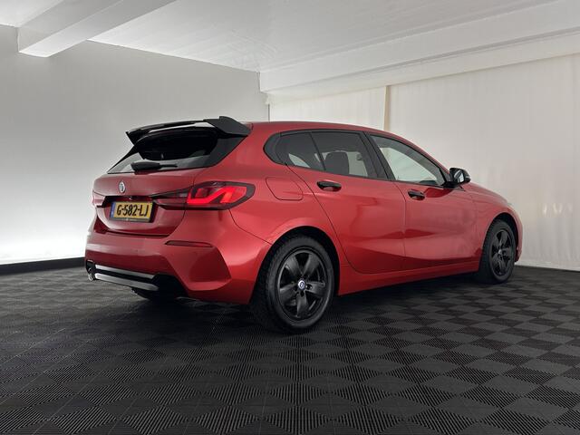 BMW 1-SERIE 116D EXECUTIVE EDITION *DIGI-COCKPIT | FULL-LED | NAVI-FULLMAP | AMBIENT-LIGHT | CRUISE | KEYLESS | PRIVACY-GLASS | ECC | PDC | 16"ALU*