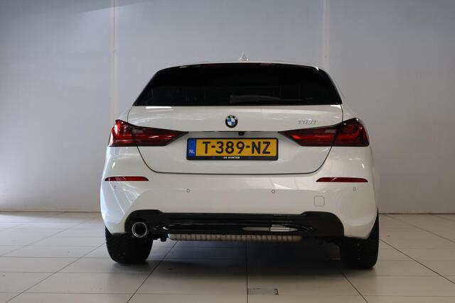 BMW 1-SERIE 118i | LED | Automaat | Clima | Camera | .