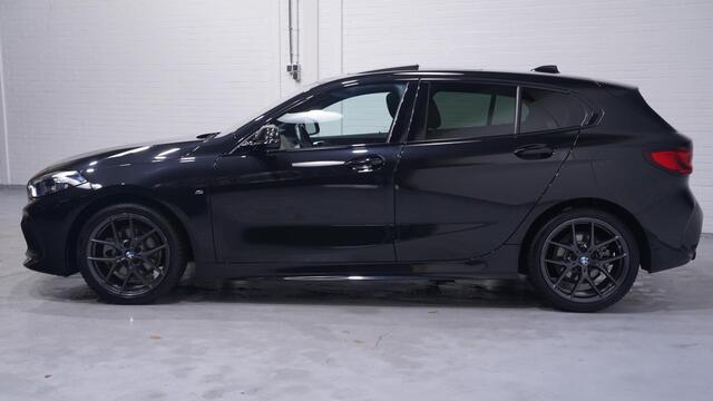 BMW 1-SERIE 118i M Sport NAP Panodak Camera PDC v+a Apple Carplay/Android auto