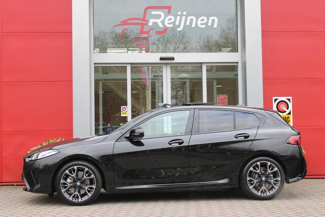 BMW 1-SERIE 120 170PK M SPORT | PANORAMA SCHUIF/KANTEL DAK | 18" LICHTMETALEN VELGEN | DODEHOEK DETECTIE | DRAADLOZE APPLE CARPLAY/ANDROID AUTO | NAVIGATIE | ACHTERUITRIJ CAMERA | ADAPTIEF M ONDERSTEL | SFEER VERLICHTING | STOEL VERWARMING | DAB+ RADIO | ALCANTARA BE