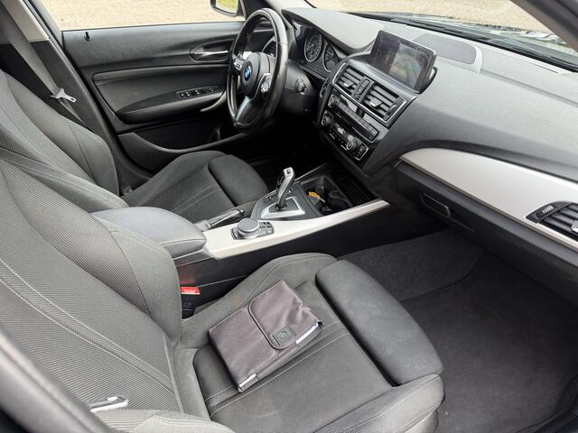 BMW 1-SERIE 120i Autom/Tiptr Executive HK/Clima/Stlvrw/Cruise