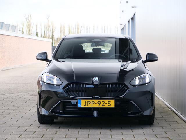 BMW 1-SERIE 116 automaat 123pk M Sportpakket Pro Stoelverwarming / Camera / Keyless entry