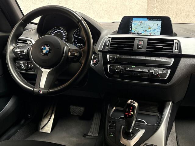 BMW 1-SERIE 118i M Sport Line Shadow Automaat (NAVIGATIE, M PAKKET, VIRTUAL COCKPIT, STOELVERWARMING, SPORTSTOELEN, ZWART HEMEL, GETINT GLAS, PARKEERSENSOREN, NIEUWSTAAT)