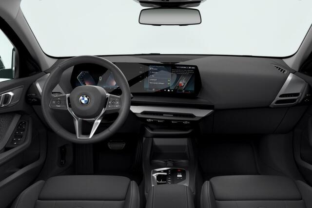BMW 1-SERIE 120 M Sport Design Edition | Extra getint glas | Driving Assistant