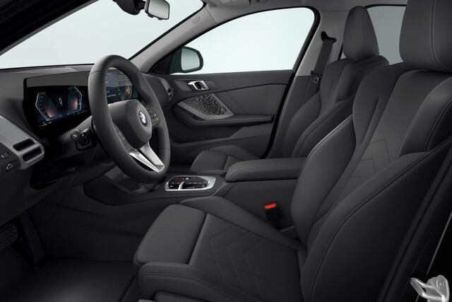 BMW 1-SERIE 120 M Sport Design Edition | Extra getint glas | Driving Assistant