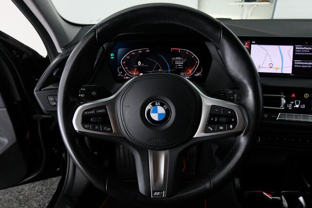 BMW 1-SERIE 118i Executive Edition | CAMERA | CARPLAY | CLIMA |
