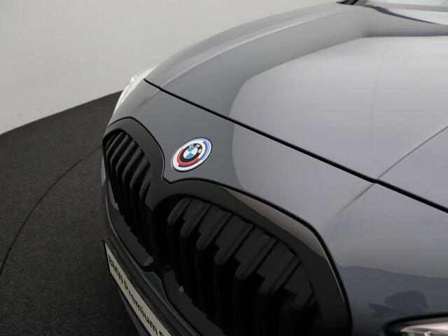 BMW 1-SERIE 118i M Sportpakket | HIFI | PDC | Panoramadak | 18"