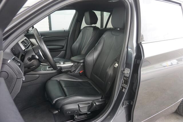 BMW 1-SERIE M140i High Exec Harman Kardon | Dealeronderhouden | DAB+ | 340PK!