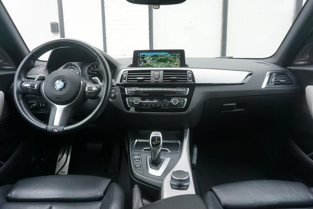 BMW 1-SERIE M140i High Exec Harman Kardon | Dealeronderhouden | DAB+ | 340PK!