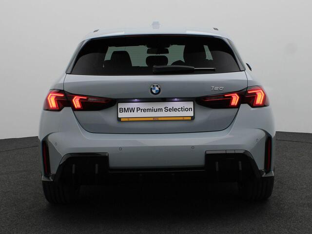 BMW 1-SERIE 120 M Sport Design Edition | Stuurwielrand Verwarmd | Achteruitrijcamera | Driving Assistant | Harman Kardon | 18''