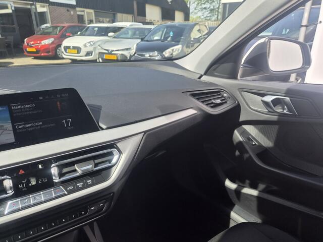 BMW 1-SERIE 118i Executive Ed. AUTOMAAT NL