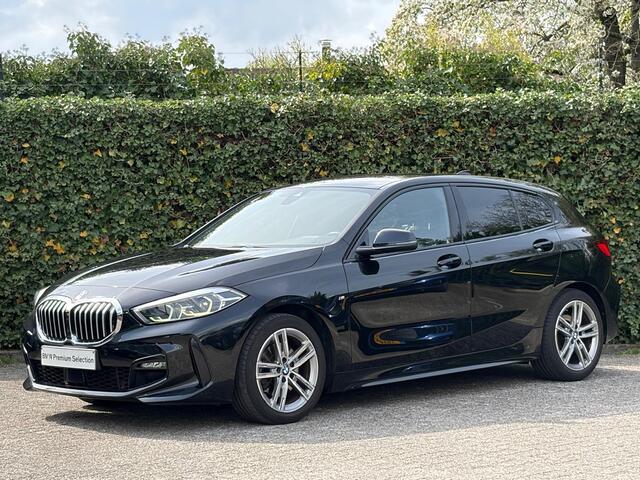 BMW 1-SERIE 118i | M-Sport | HiFi | Trekhaak | Getint Glas