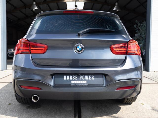 BMW 1-SERIE 118i Edition M Sport Shadow Executive *1ste EIG* *AUT | Leder | Keyless | Stoelverwarming | LED | Camera | Clima | Cruise | Navi*