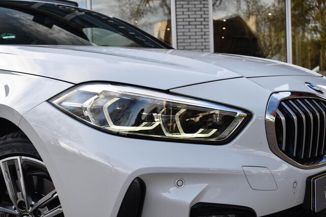 BMW 1-SERIE 118i M-Sport Business Edition Pano HiFi Stoelverwa
