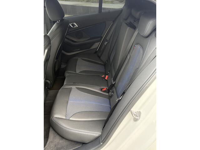 BMW 1-SERIE M135i xDrive High Executive Edition / Head up / Driving Assistant / leder