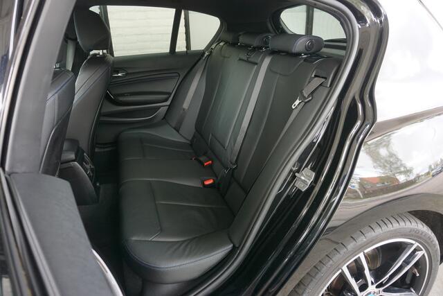 BMW 1-SERIE 118i Dealeronderhouden | M-Pakket | Harman Kardon | Carplay | 118