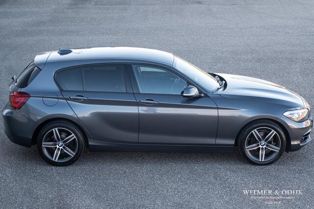 BMW 1-SERIE 118i Sportstoelen, M-stuur, NL-auto