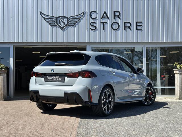 BMW 1-SERIE 120 M Sport Design Edition |HARMAN/KARDON|CARPLAY|360 CAMERA|HUD|LM VELGEN 18''|ACC|BMW LED|