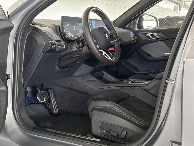 BMW 1-SERIE M135 xDrive | M Sportpakket Pro | Premium Pack