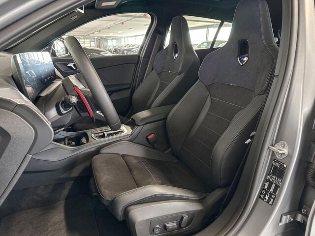 BMW 1-SERIE M135 xDrive | M Sportpakket Pro | Premium Pack