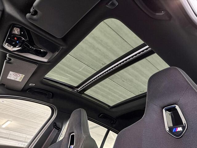 BMW 1-SERIE M135 xDrive | M Sportpakket Pro | Premium Pack