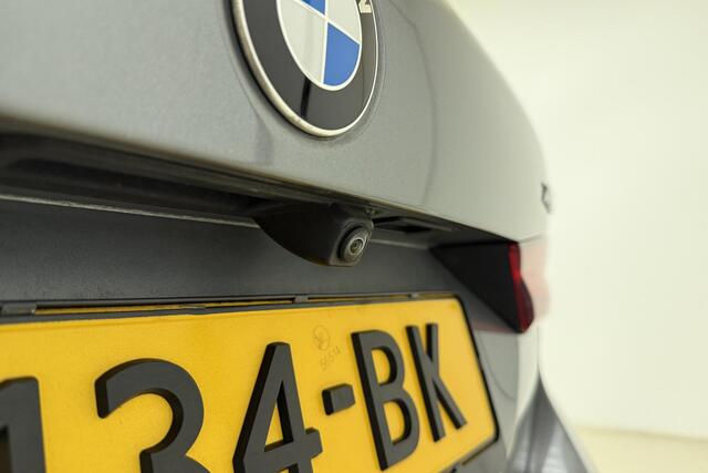 BMW 1-SERIE 118i Executive Automaat | M Pakket Interieur & Exterieur | Lederen bekleding | Keyless | Comfortstoelen | Camera | Navigatie | Stoelverwarming