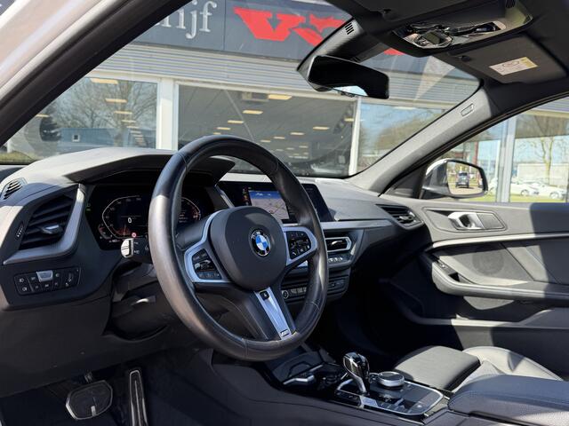 BMW 1-SERIE 120i | Panodak | HUD | Memory | Stuurverwarming