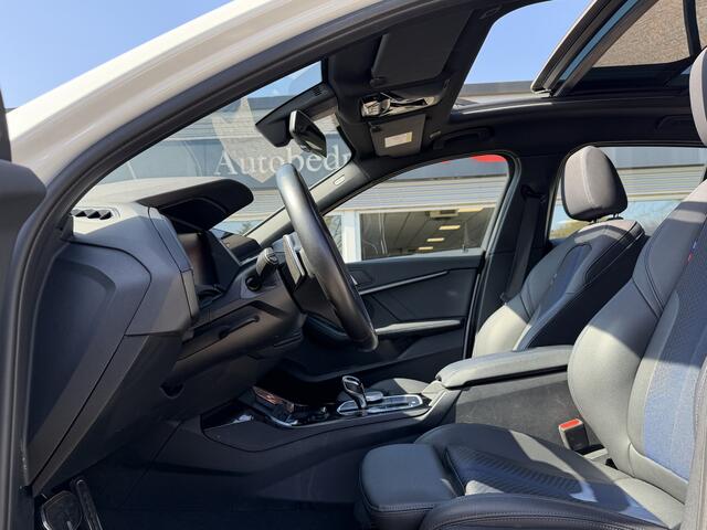 BMW 1-SERIE 120i | Panodak | HUD | Memory | Stuurverwarming