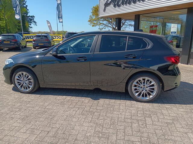 BMW 1-SERIE 118i 141pk Executive Edition|automaat|carplay|cruise|clima