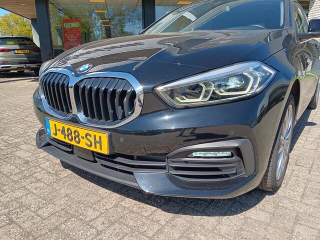 BMW 1-SERIE 118i 141pk Executive Edition|automaat|carplay|cruise|clima