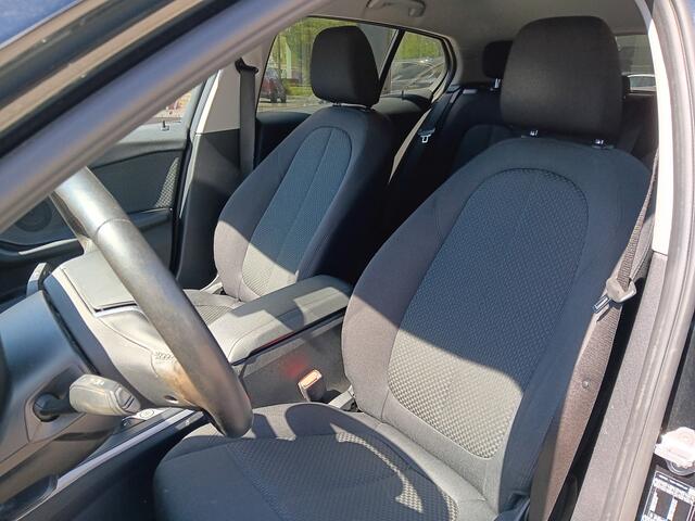 BMW 1-SERIE 118i 141pk Executive Edition|automaat|carplay|cruise|clima