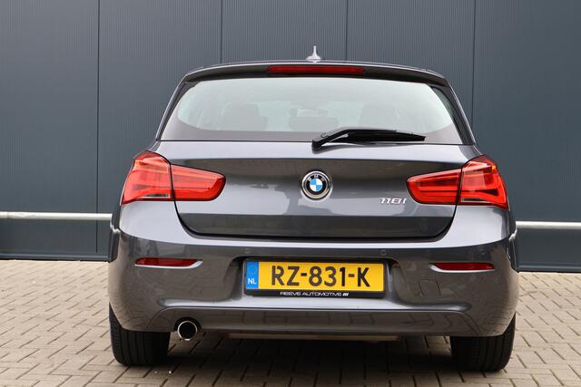 BMW 1-SERIE 118i Executive Automaat | NL Auto | LED | Climate Control Parkeersensoren