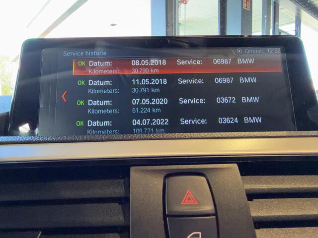 BMW 1-SERIE 118i Corporate Lease Executive AUTOMAAT | NAVIGATIE | PARKEER SENSOREN | CRUISE CONTROL | LED | APPLE CARPLAY | AIRCO/ECC | VOLLEDIG DEALER ONDERHOUDEN