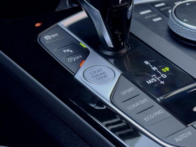 BMW 1-SERIE 118i AUT7 M-SPORT EXECUTIVE LEDER NAVI CAMERA DIGI-DASH APLLE-CARPLAY LED LMV PDC