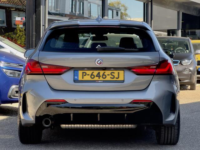 BMW 1-SERIE 118i AUT7 M-SPORT EXECUTIVE LEDER NAVI CAMERA DIGI-DASH APLLE-CARPLAY LED LMV PDC