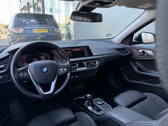 BMW 1-SERIE BWJ 2022 118i 136 PK Business Edition AUTOMAAT | FULL LED | HALF LEDER | STOELVERW. | CARPLAY + ANDROID | DAB + | NAVI | CLIMA | CRUISE | LMV | PDC