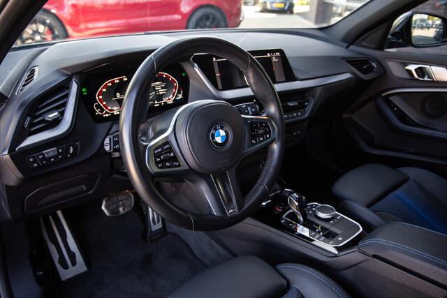 BMW 1-SERIE 120i High Executive M-Sport , Adap. cruise, Carplay,