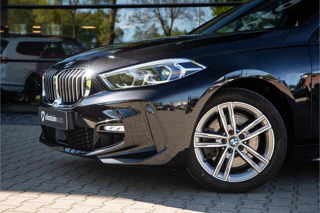 BMW 1-SERIE 120i High Executive M-Sport , Adap. cruise, Carplay,