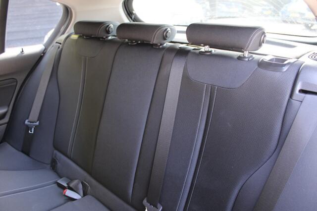 BMW 1-SERIE 118I Executive Automaat - Navi Clima
