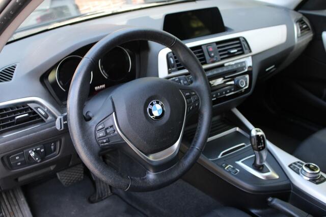 BMW 1-SERIE 118I Executive Automaat - Navi Clima
