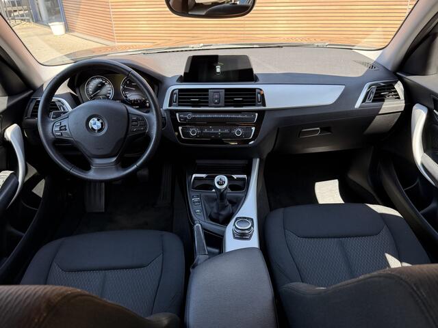 BMW 1-SERIE 116i Corporate Lease Executive Navi / Telefoon / PDC Voor en Achter / Cruise