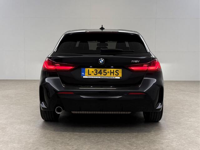 BMW 1-SERIE 118i Business Edition M-Sport | Camera | Virtual | Carplay | Sfeer | LED | Cruise | Parkeersens.