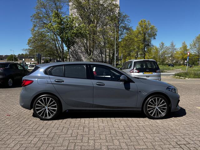 BMW 1-SERIE 118i Executive Edition Navi Lmv Cruise Pdc Nap