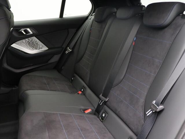 BMW 1-SERIE 120 M Sportpakket Pro | Premium Pack | M Adaptief Onderstel | Parking Assistant | 18'' | Ekris Selection