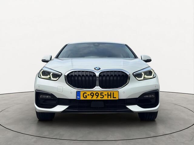 BMW 1-SERIE 118i 140PK Automaat Sport-Line Virtual Cockpit Leer