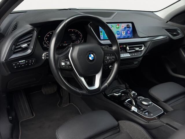 BMW 1-SERIE 118i 140PK Automaat Sport-Line Virtual Cockpit Leer