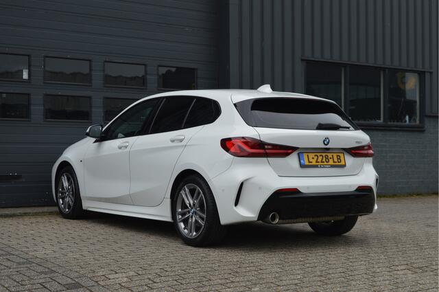 BMW 1-SERIE 118i Business Edition | M-PAKKET | CAMERA | ORG. NL |