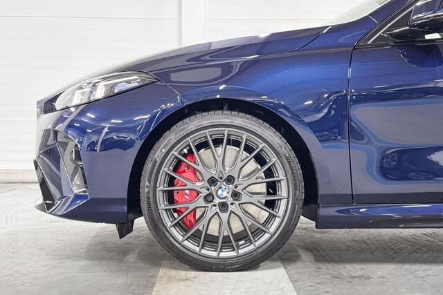 BMW 1-SERIE 120 | M-Sport Pro | Innovation Pack | Driving Assistant | Parking Assistant Plus | Harman/Kardon | Panoramdak | Comfort Access