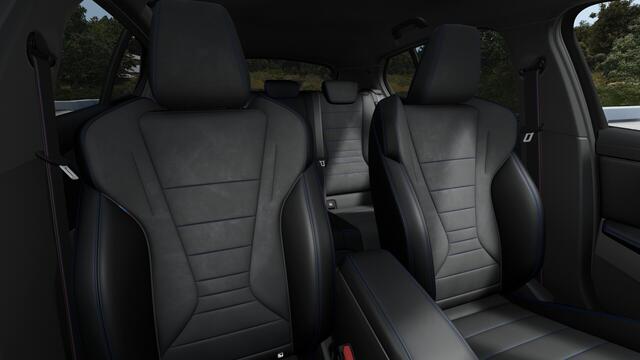 BMW 1-SERIE 120 M Sport Automaat / Sportstoelen / Adaptieve LED / M Adaptief onderstel / Parking Assistant / Comfort Access / Stoelverwarming