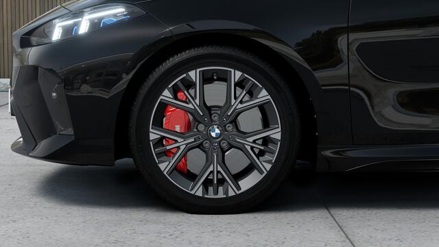 BMW 1-SERIE 120 M Sport Automaat / Sportstoelen / Adaptieve LED / Achteruitrijcamera / Comfort Access / M Adaptief onderstel / Stoelverwarming
